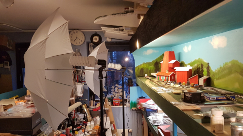 191920  -- studio lights from kaffebrus.com