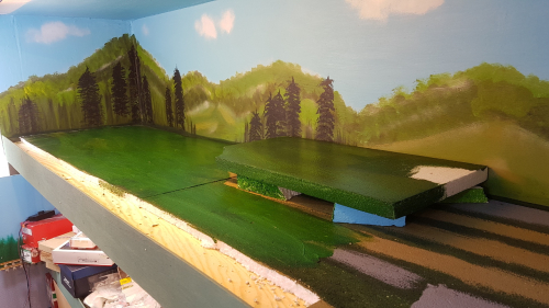  170603  -- layout cleaned out and painted