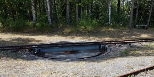 152510  -- turntable at Bor Norra station