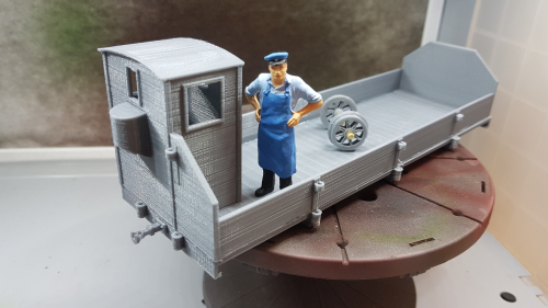 143206  -- flat wagon assembled with couplers in place