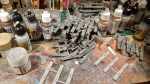 Glue and computer was still not finished, so I continued painting almost all sleepers for the Inglenook! The gray PLA is to light and shiny, needed this flat a bit darker gray instead.